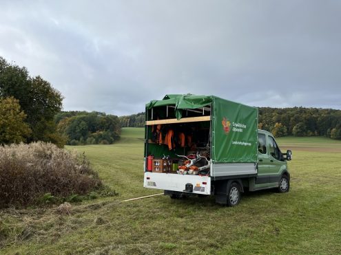 Der Transporter des Landschaftspflegetrupps. Foto: Ute Dilg