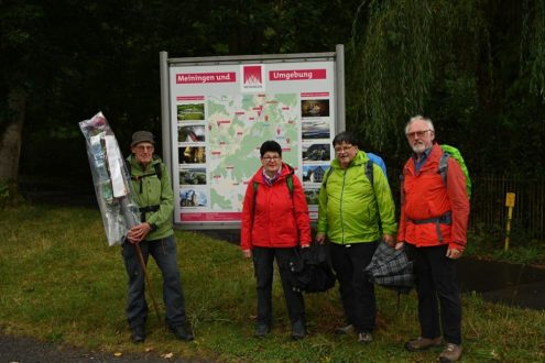 Die vierte und letzte Etappe der Wimpelwanderung nach Heilbad Heiligenstadt startet in Meiningen. Foto: Schwäbischer Albverein